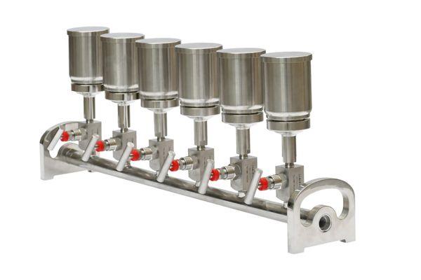 Multiple Vacuum Filtration Apparatus For HPLC